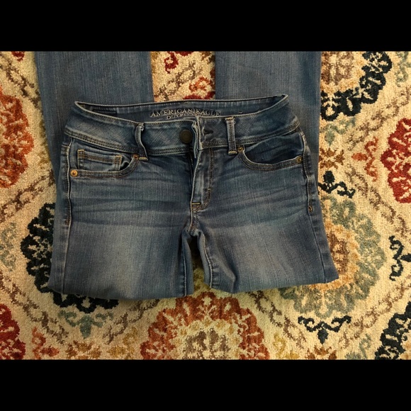 American Eagle Jeans - Picture 1 of 3